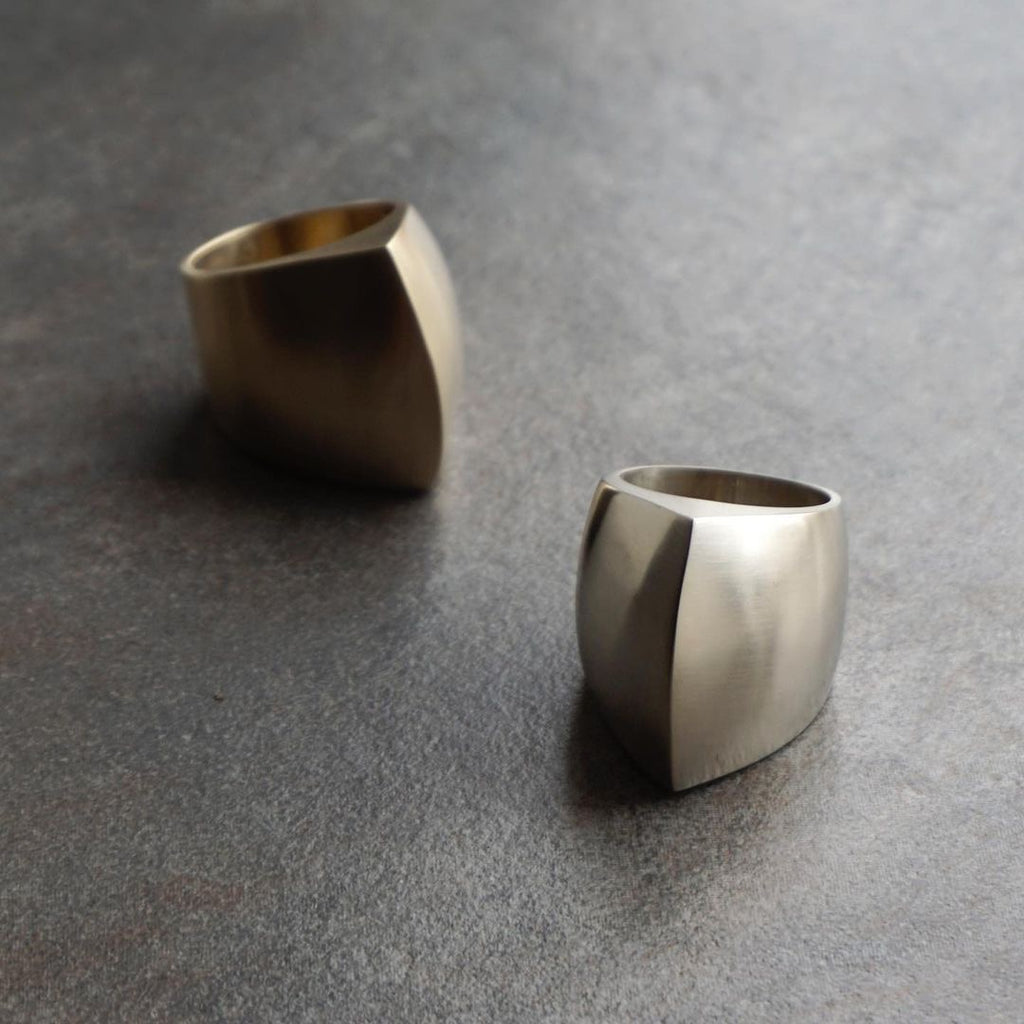 TRIBAL RING