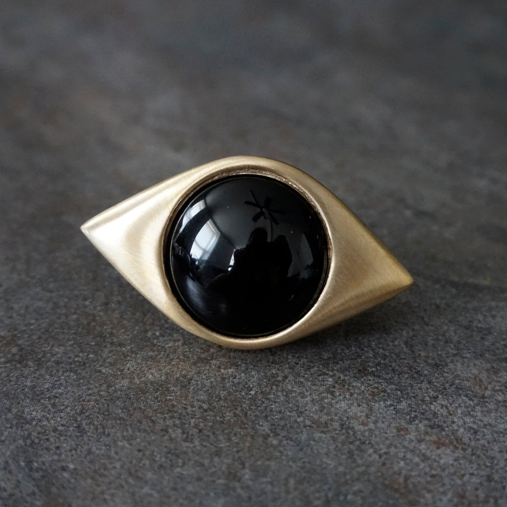 ONYX EYE RING